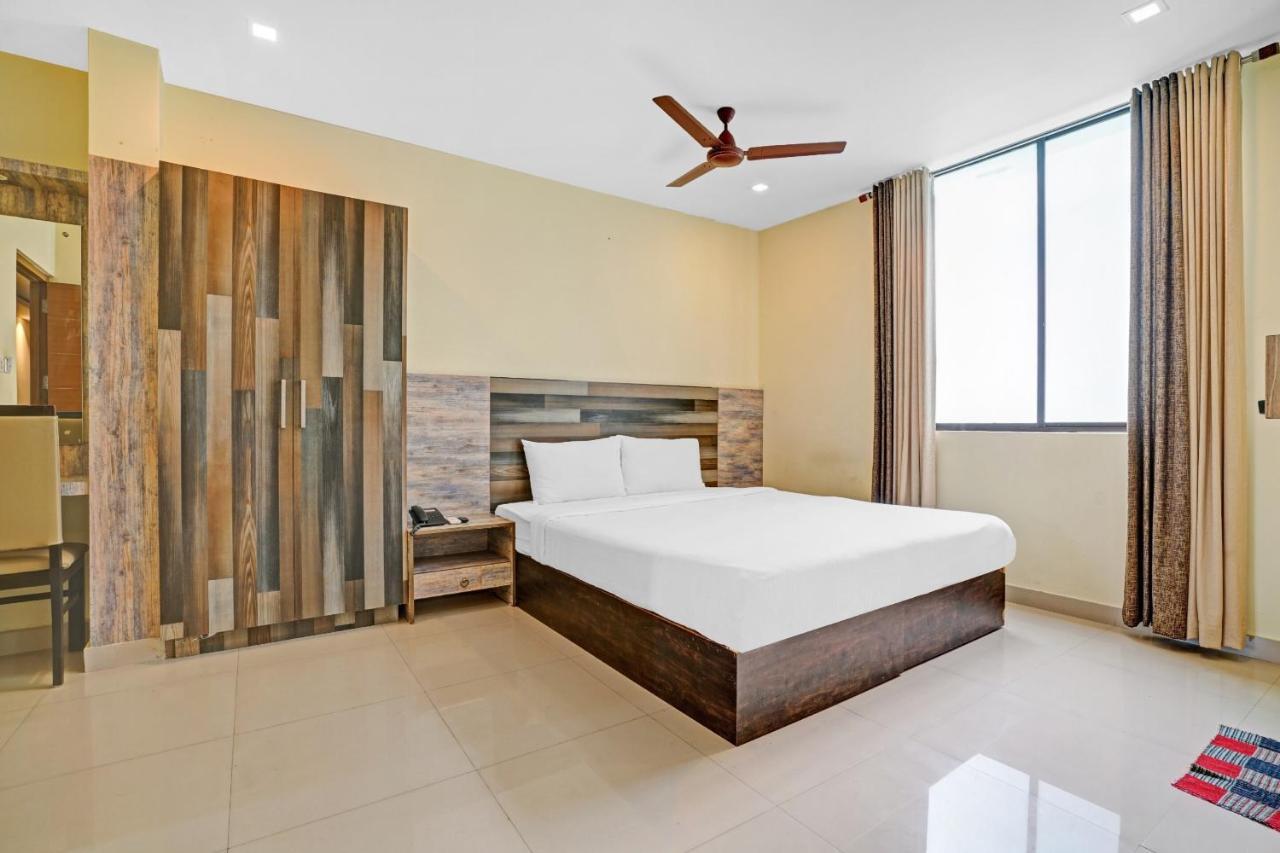 Capital O 87015 Hotel Al Salama Kochi Exteriér fotografie