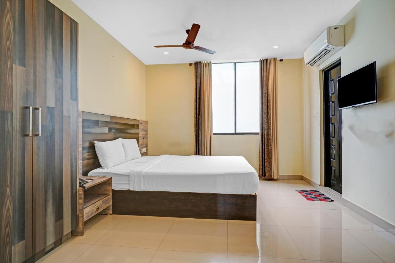 Capital O 87015 Hotel Al Salama Kochi Exteriér fotografie