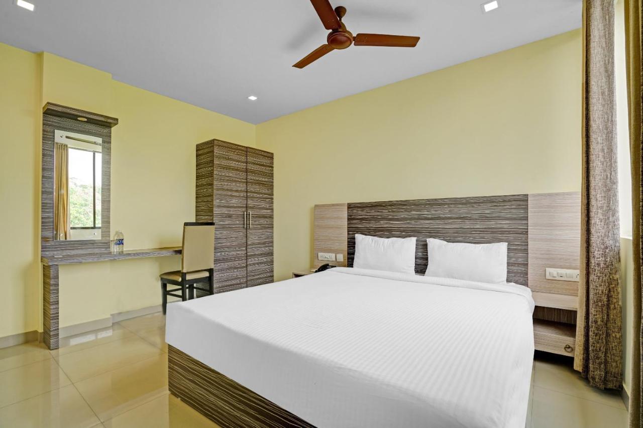 Capital O 87015 Hotel Al Salama Kochi Exteriér fotografie